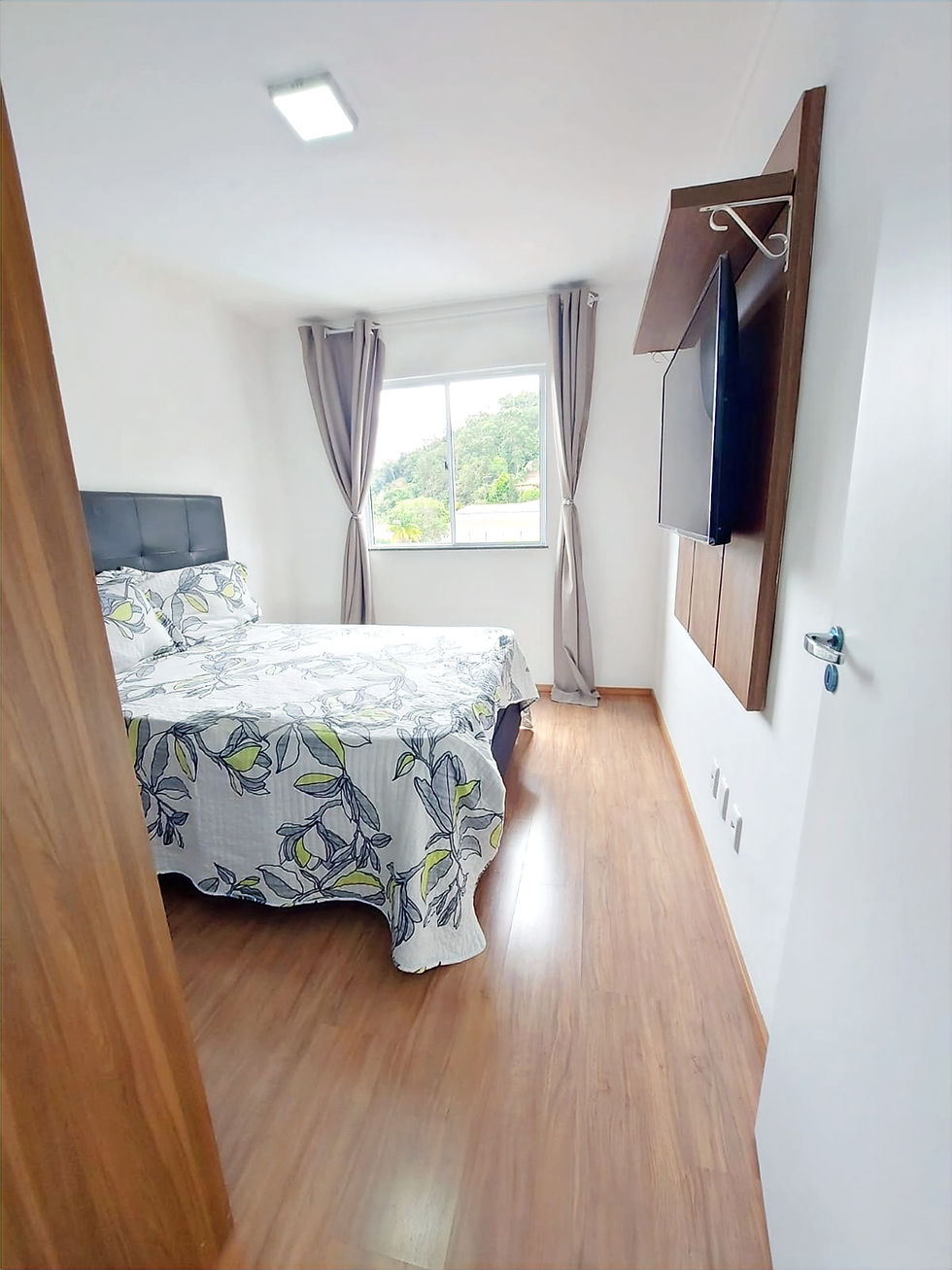Miniatura: Apartamento de 2 quartos, com 47 metros quadrados em Ermitage, Teresópolis/RJ
