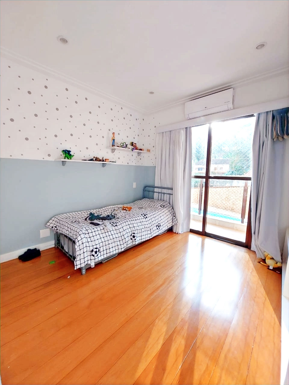 Miniatura: Apartamento alto padrão com 3 suítes em Agriões, Teresópolis