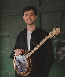 Patrick Winch Banjo Headshot #1.jpg