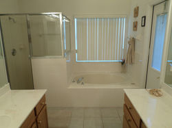 Separate Tub & Shower