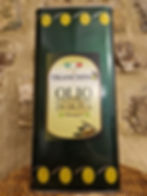 tanica di Olio Extravergine di Oliva BIO 5Lt su sfondo in pietra