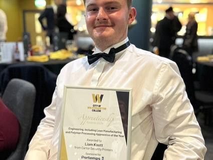 Cartor apprentice wins top award