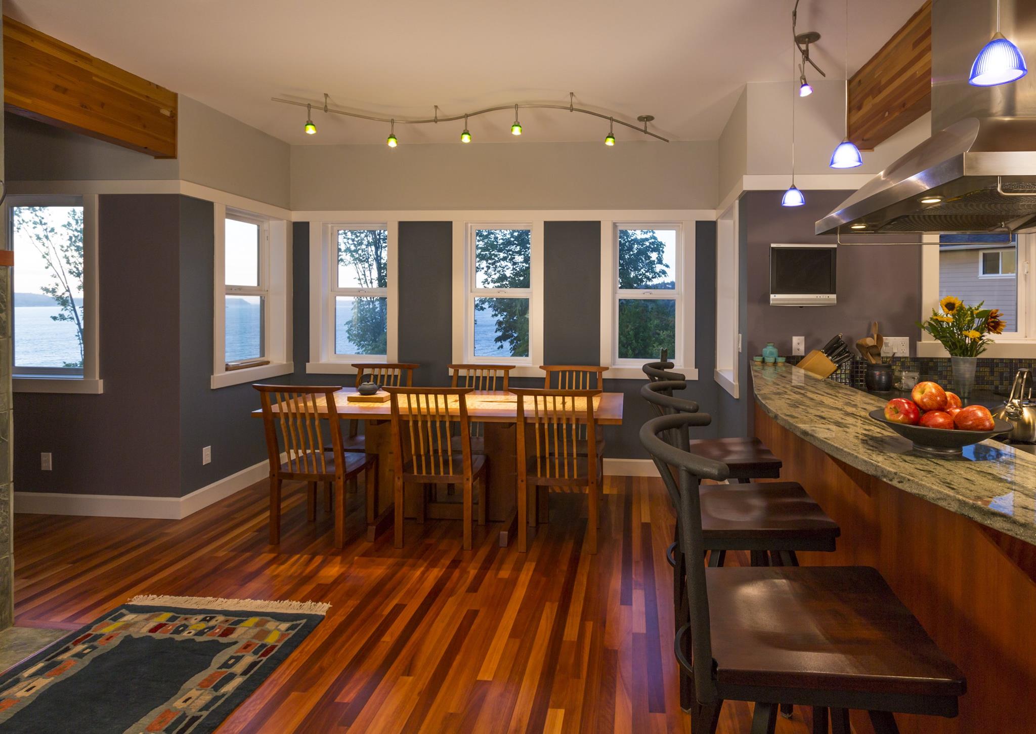 Open concept dining room & kitchen
