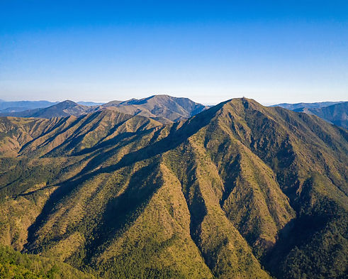 Da Voltaggio al Monte Tobbio nel territorio del Gavi.jpg