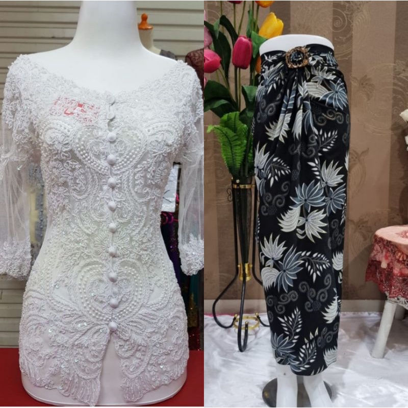 Thumbnail: Set Sequin Kebaya Sulam Manik Sabrina 3/4 Sleeves with Pario Wrap Batik Skirt