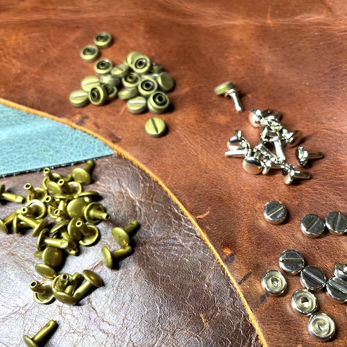 RIV025 Screw Detail Rivet | Red Olive Design