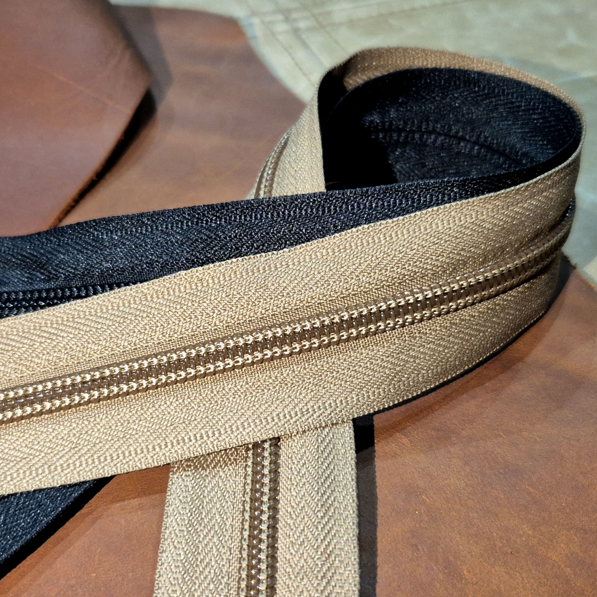 YKK Zipper Coil Chain