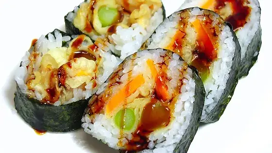 CR15/ Veggie Tempura Roll (5Pcs)