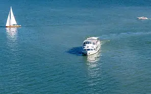 bolsena-boat-cruise-lazio.webp