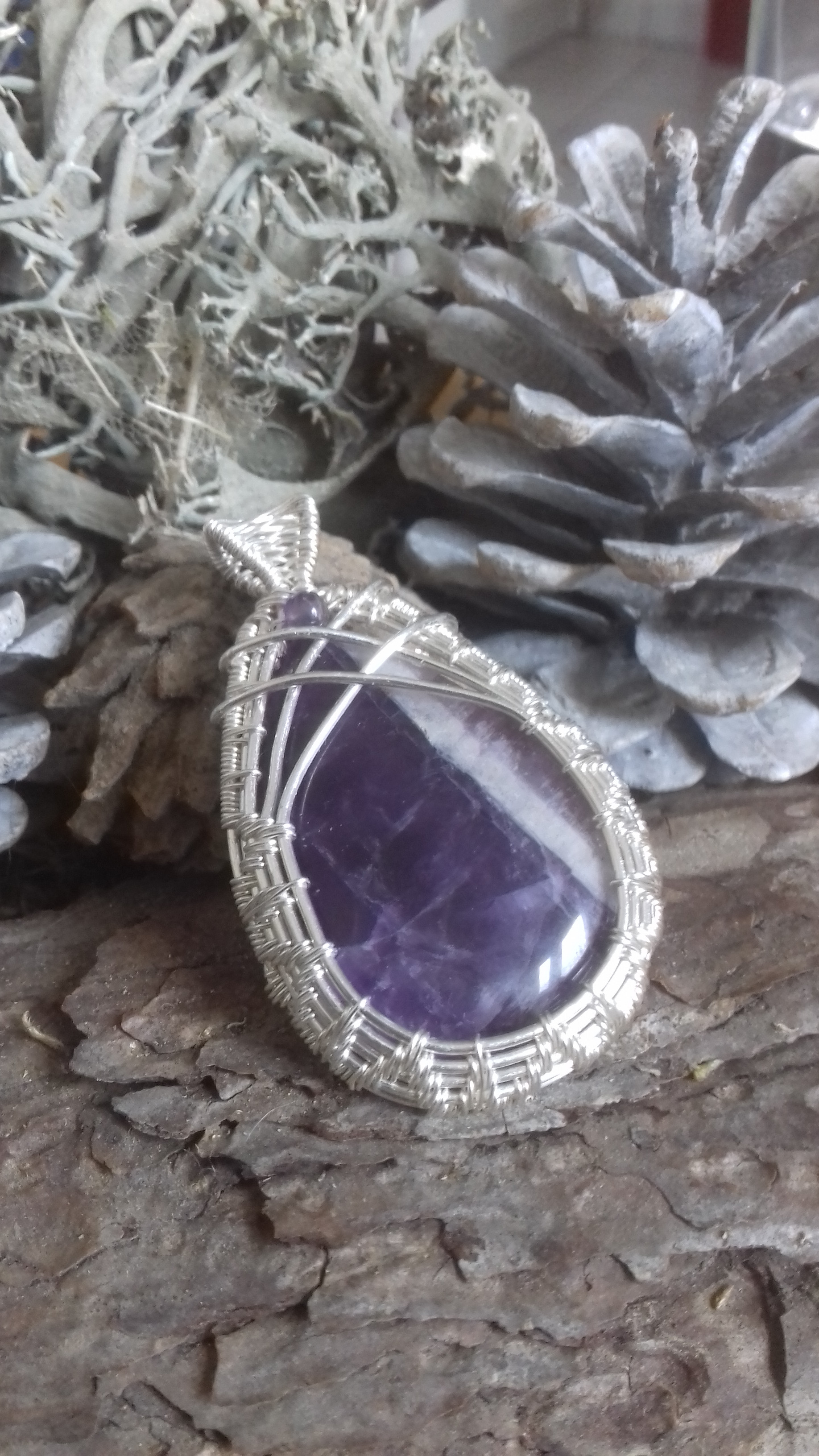 Pendentif en goutte d'améthyste