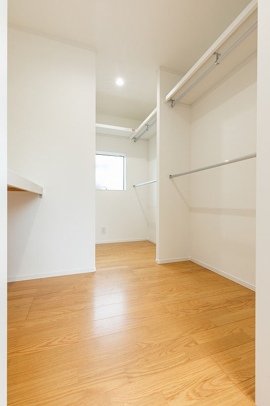 大容量のウォークインクローゼット