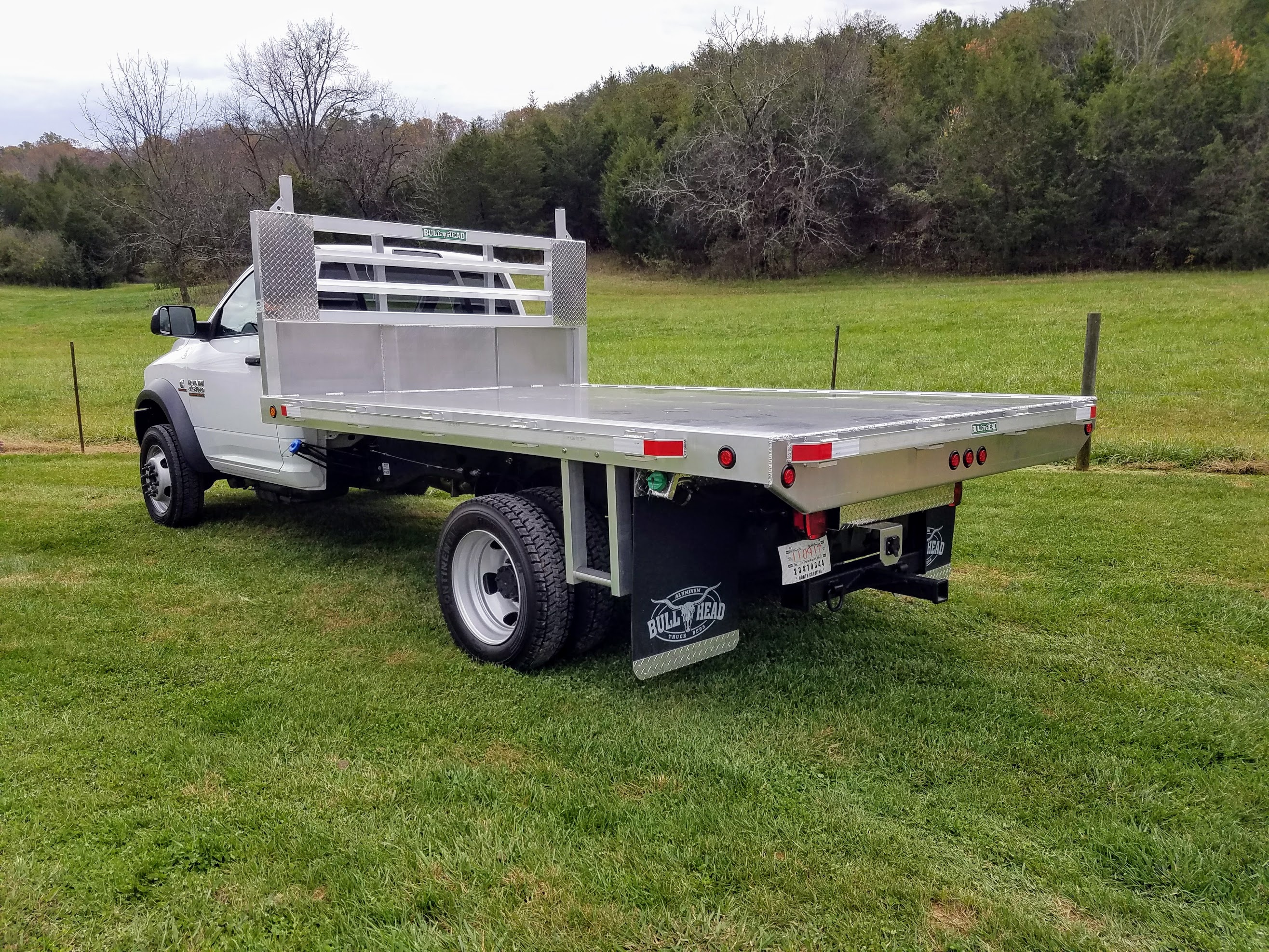Dodge RAM 4500 Flatbed Dump Bed