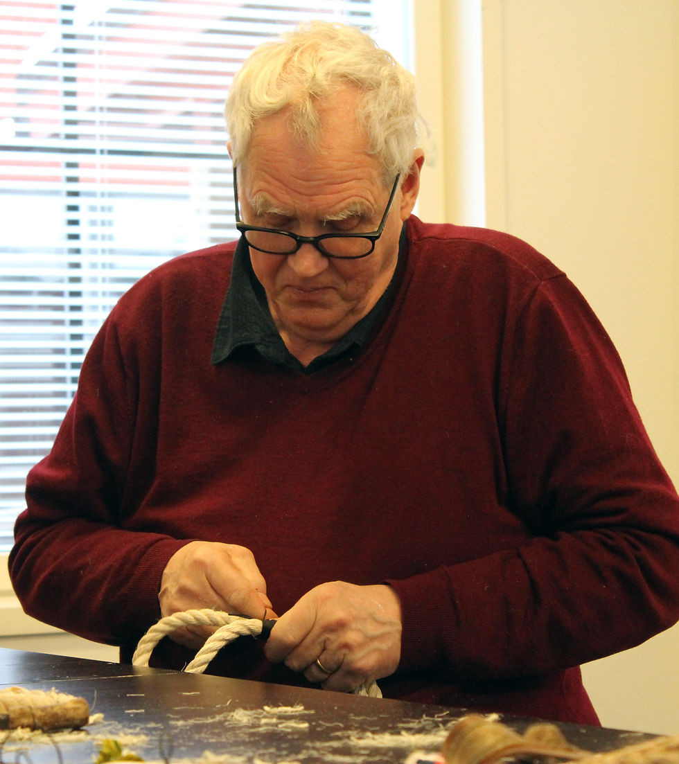 Peter Carling lindar sin länk.