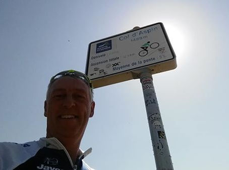 Be that out stretched hand to help others.....