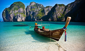 Maya Bay, Phi Phi Island, Thailand.jpg