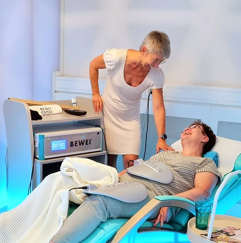 Imelda Baumgartner mit Kundin