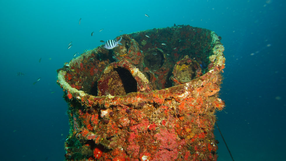 Chimney of Ultrafreeze wreck in cancun