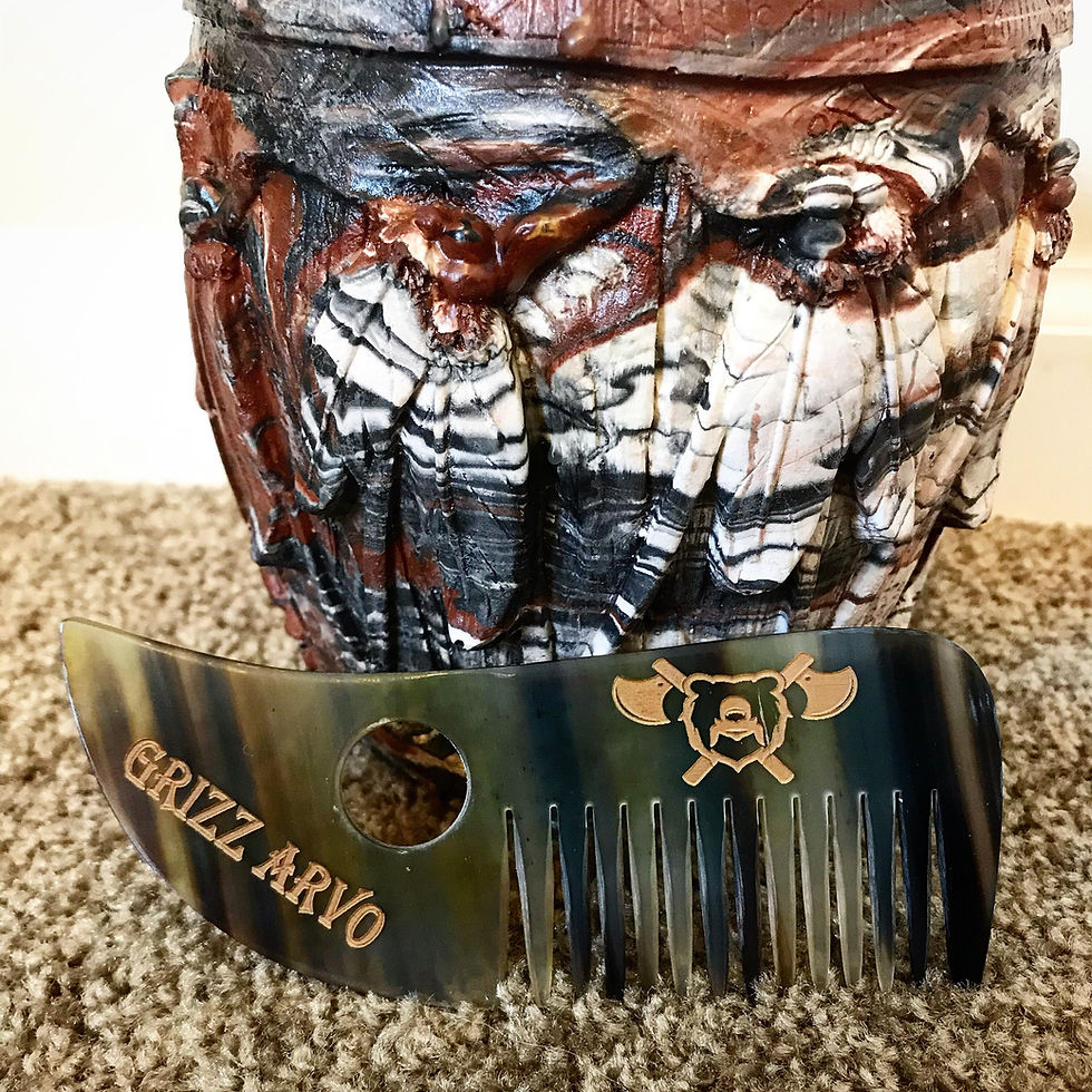 Thumbnail: Bear Claw Beard Comb (Curved)