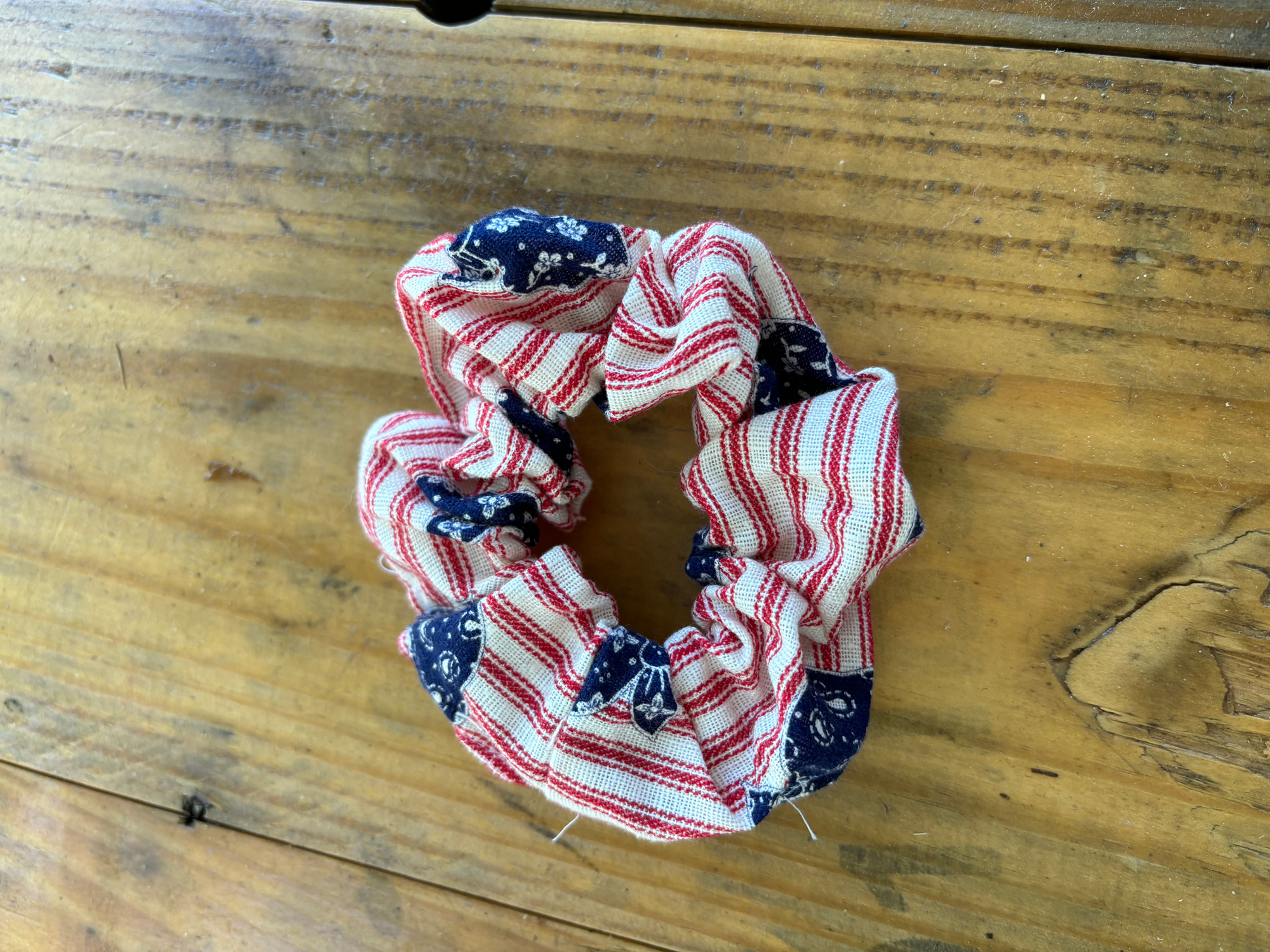 Red & White Striped Scrunchie