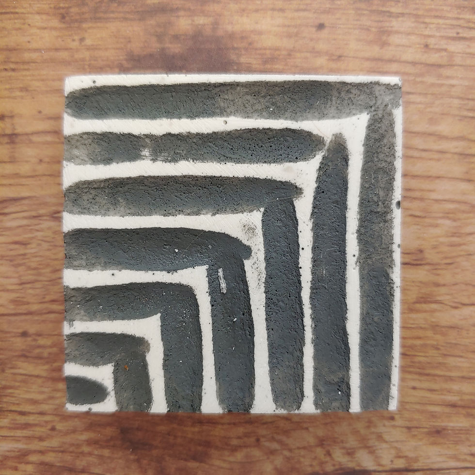 White tile with grey perpendicular lines