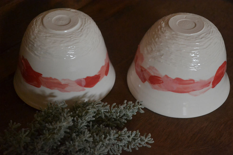Thumbnail: Bol en porcelaine blanche au décor aux engobes roses. Céramique artisanale. Fait main. Made in France