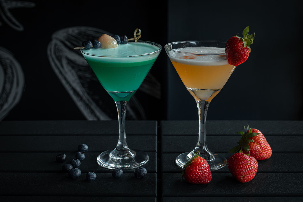 A photo of some drinks