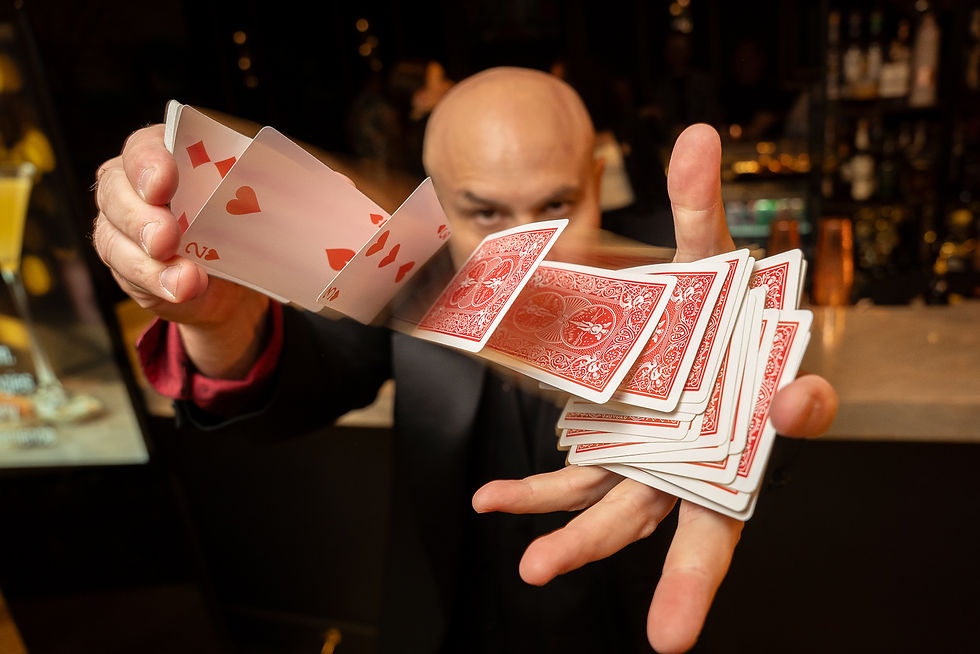 Card magician, Seth Grabel