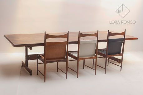 Sergio Rodrigues - Mesa Redig e cadeiras de jantar Cantu com selo OCA, anos 60, madeira jacarandá e couro