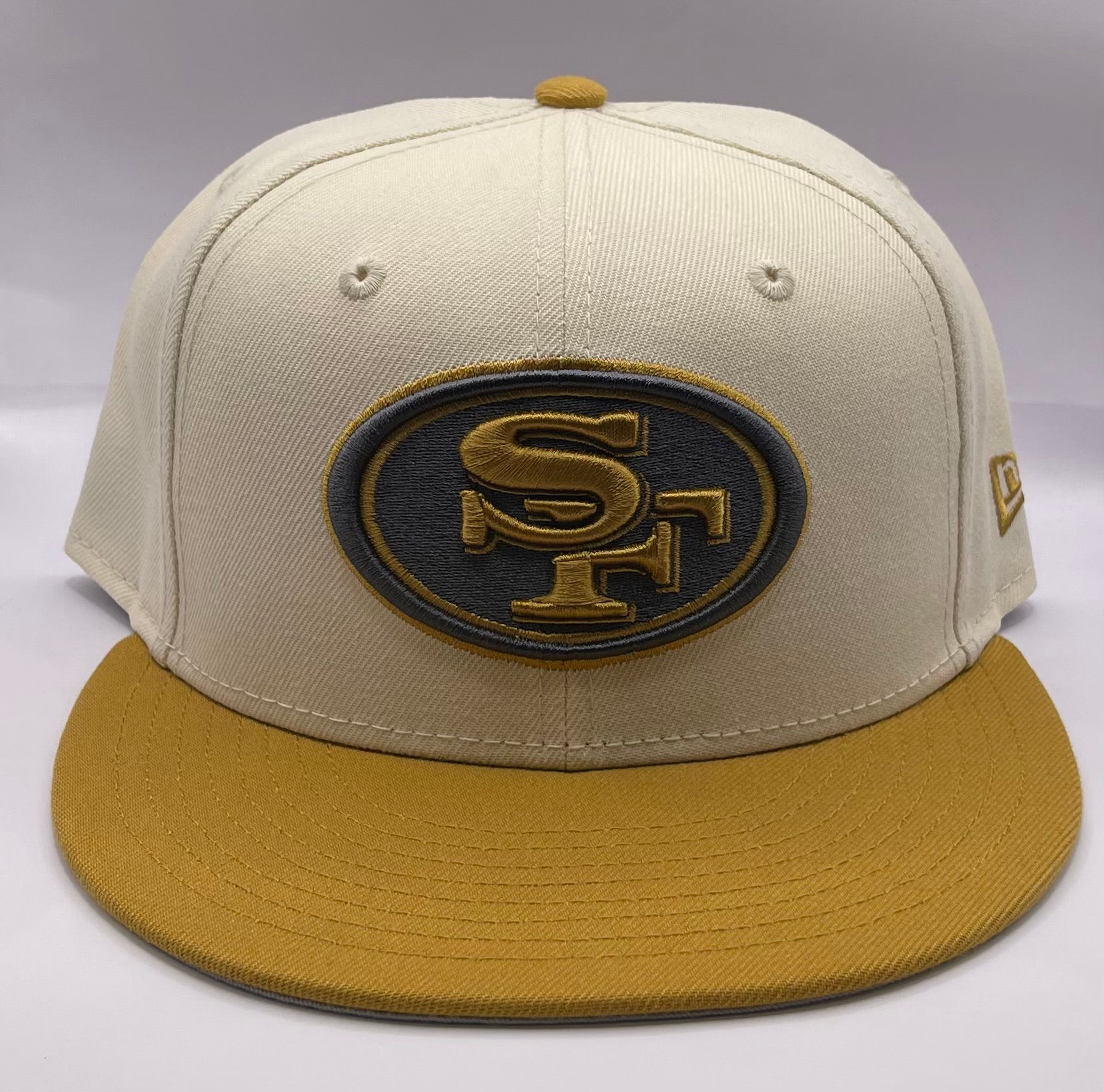 San Francisco 49ers Cream-Gold-CharcoalEtching Snap