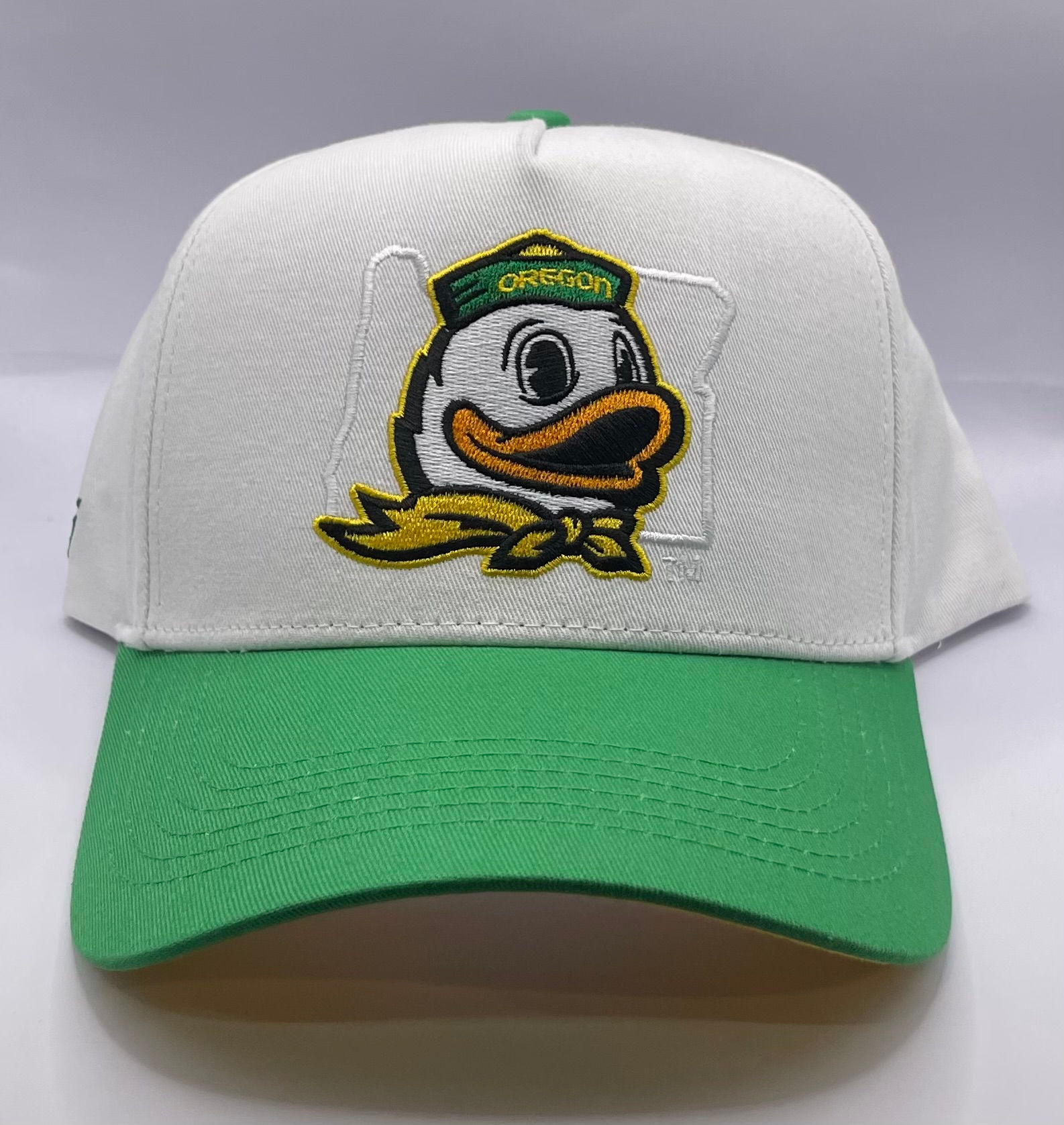 Oregon Ducks Duckface White/Green-Suede AFrame