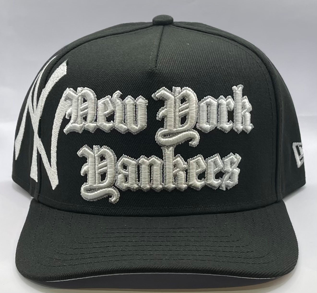 New York Yankees Old English AFrame