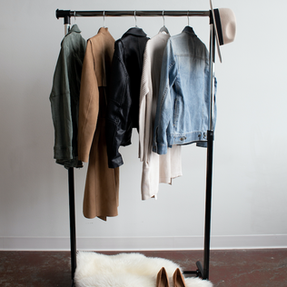 Capsule Wardrobes: Redefining Fashion Simplicity