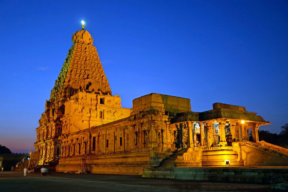 Temple Fundas-2 - தஞ்சை பெரியகோவில்
 கட்டுமானம் பற்றிய ஒரு தகவல்..