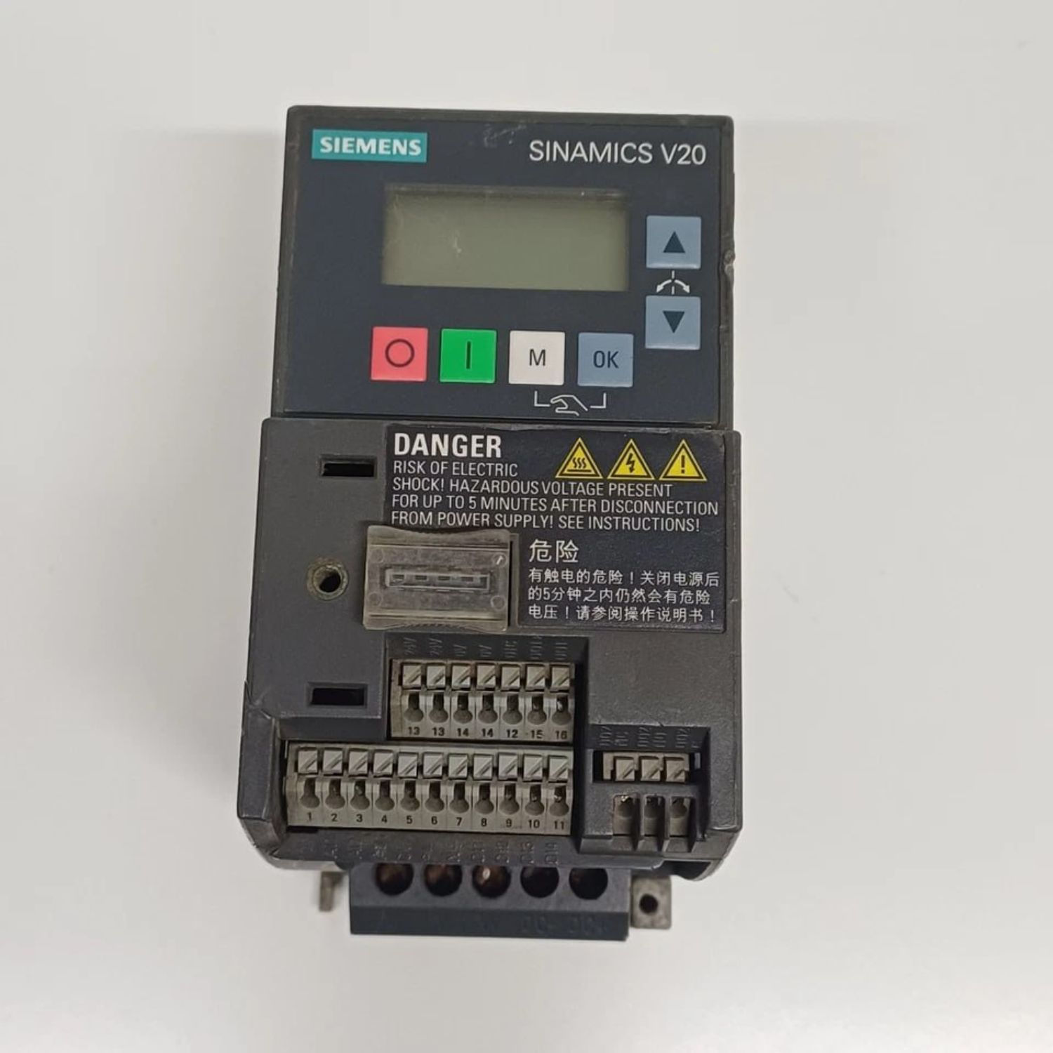 Siemens SINAMICS V20 6sl3210-5bb13-7bv1 AC Drive 0.37kW 1PH/3PH Tested