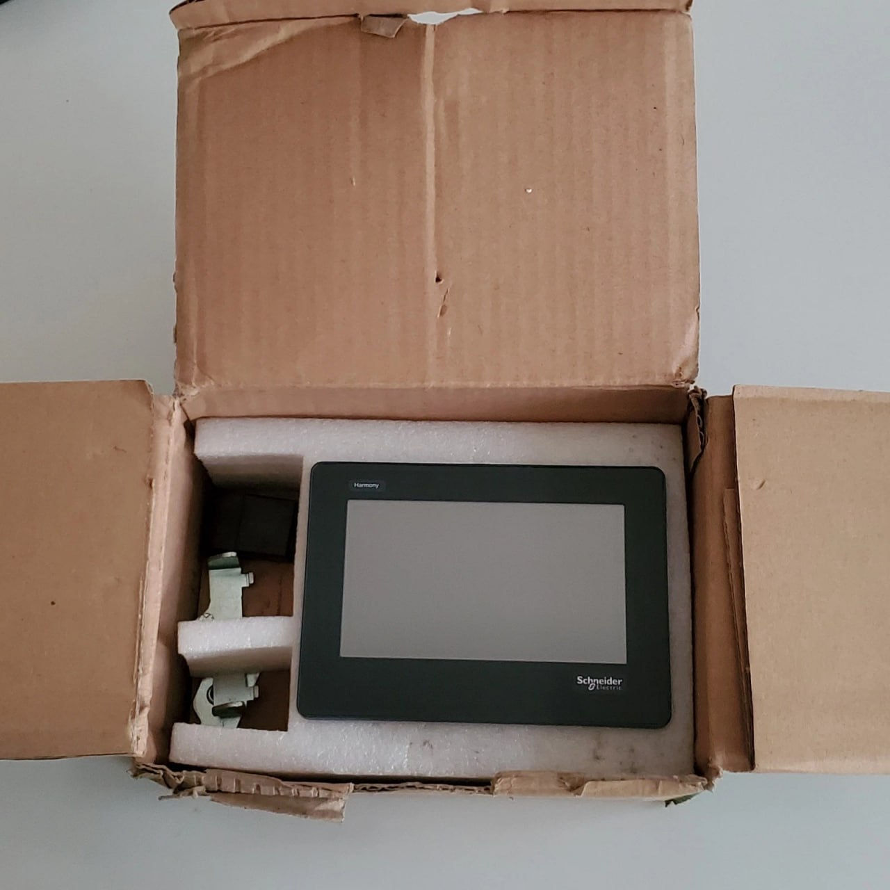Schneider Harmony HMISTO705 4.3" HMI Touch Panel 24VDC NEW Open Box