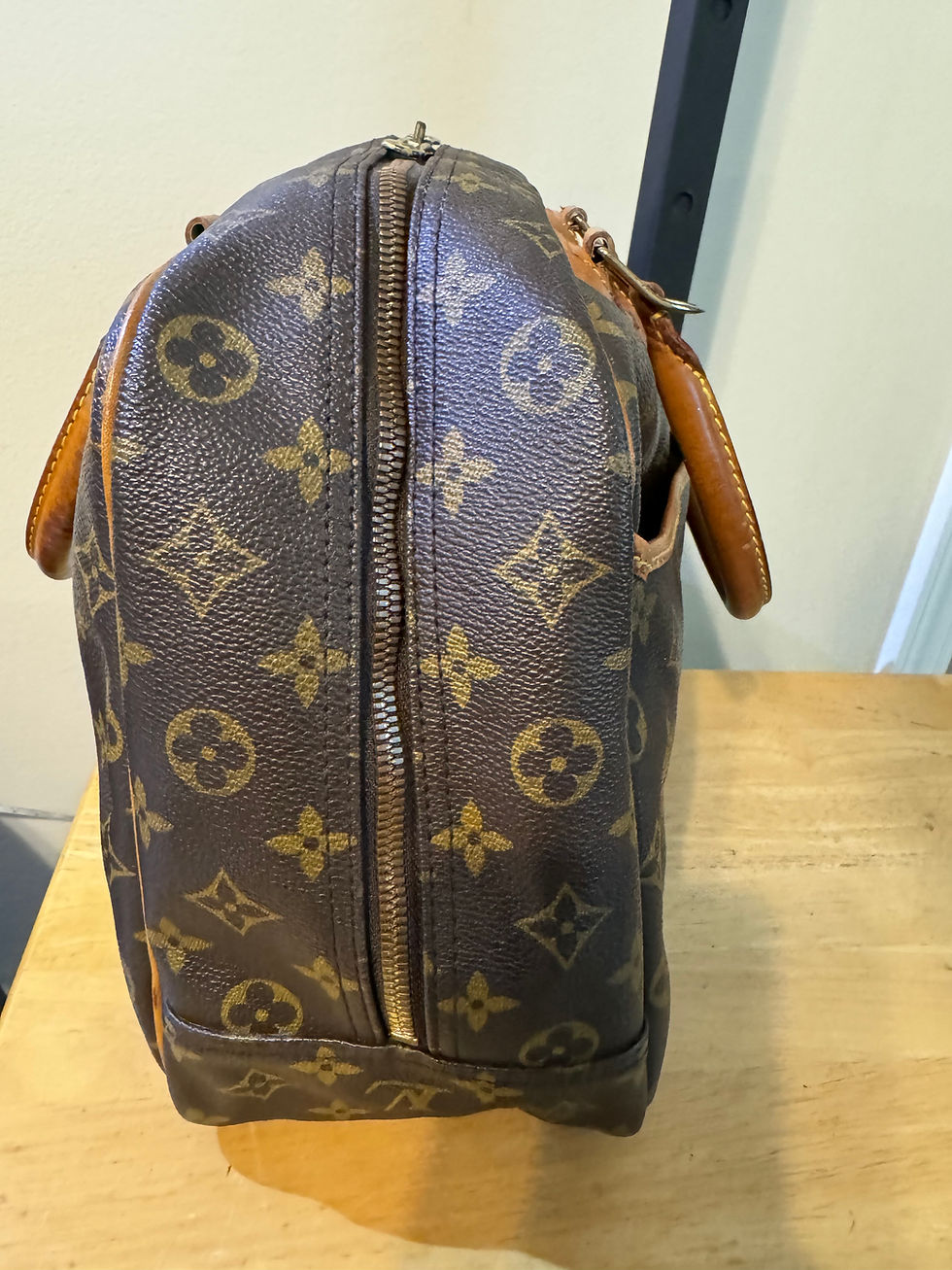 Thumbnail: Louis Vuitton Deauville
