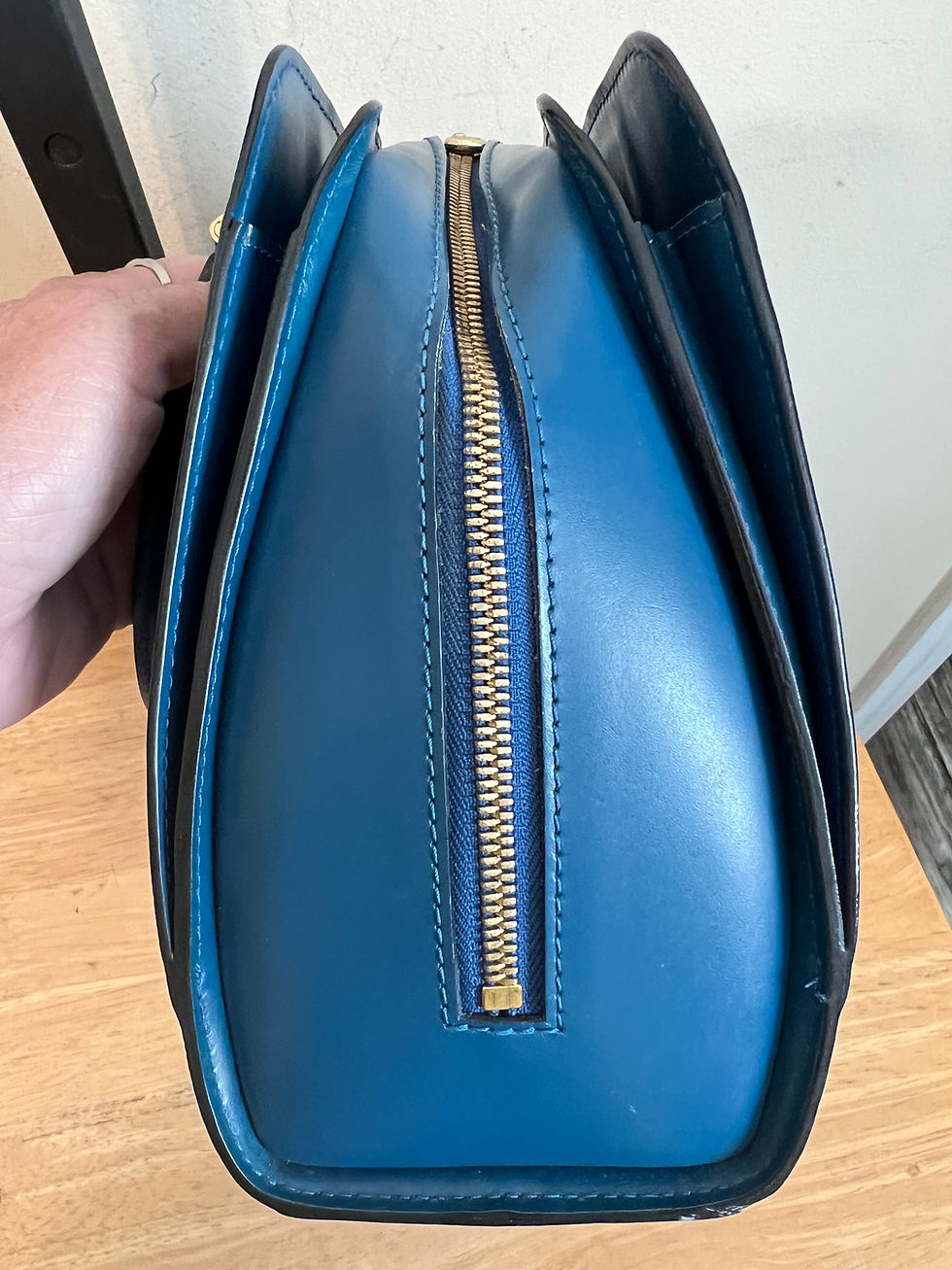 Thumbnail: Louis Vuitton Blue Epi Port Neuf