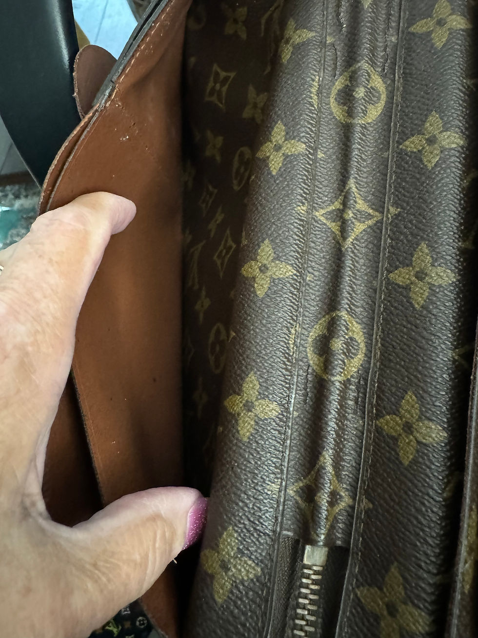 Thumbnail: Louis Vuitton Zip Organizer