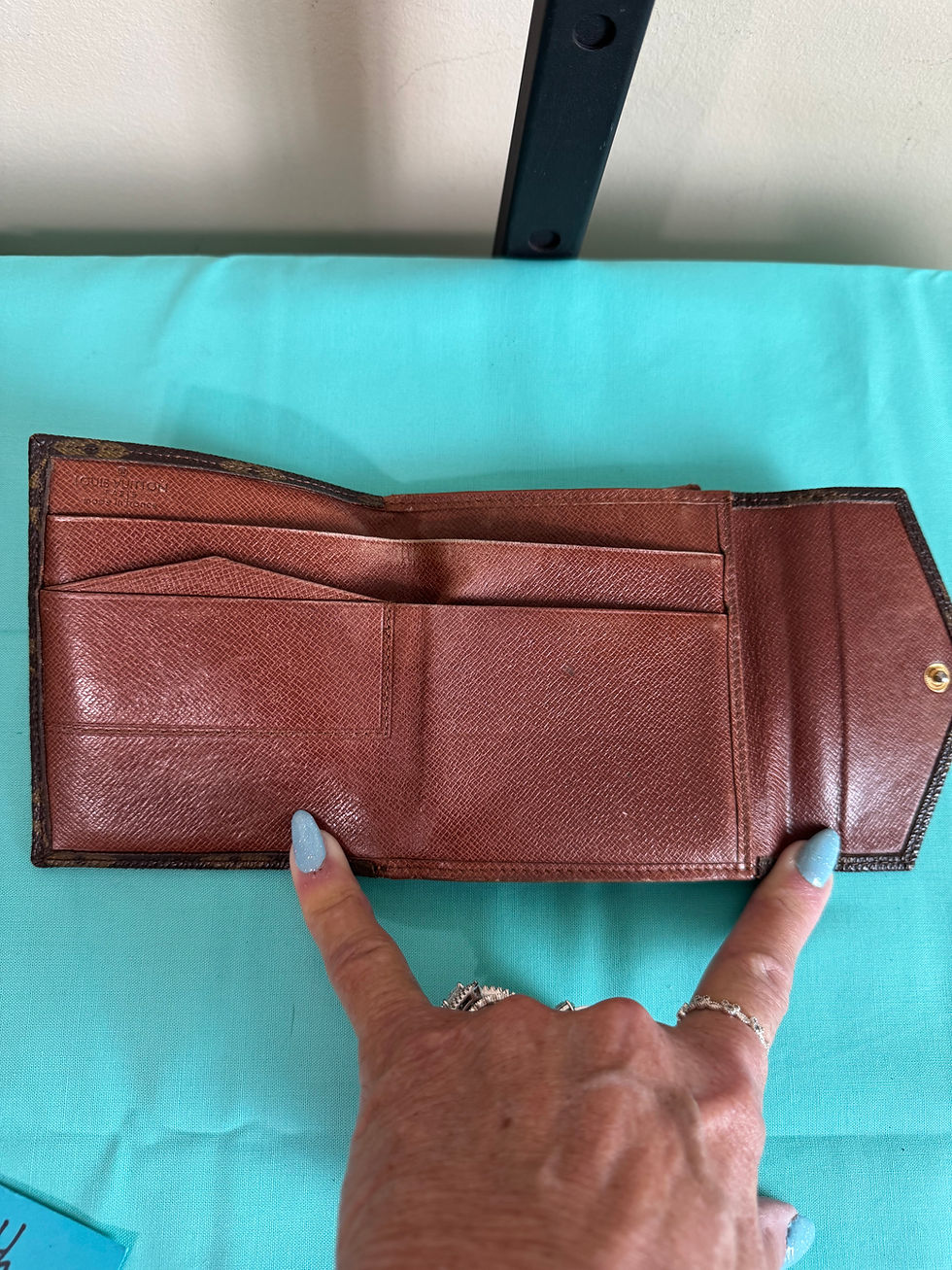 Thumbnail: Louis Vuitton Double Snap Compact Wallet #1