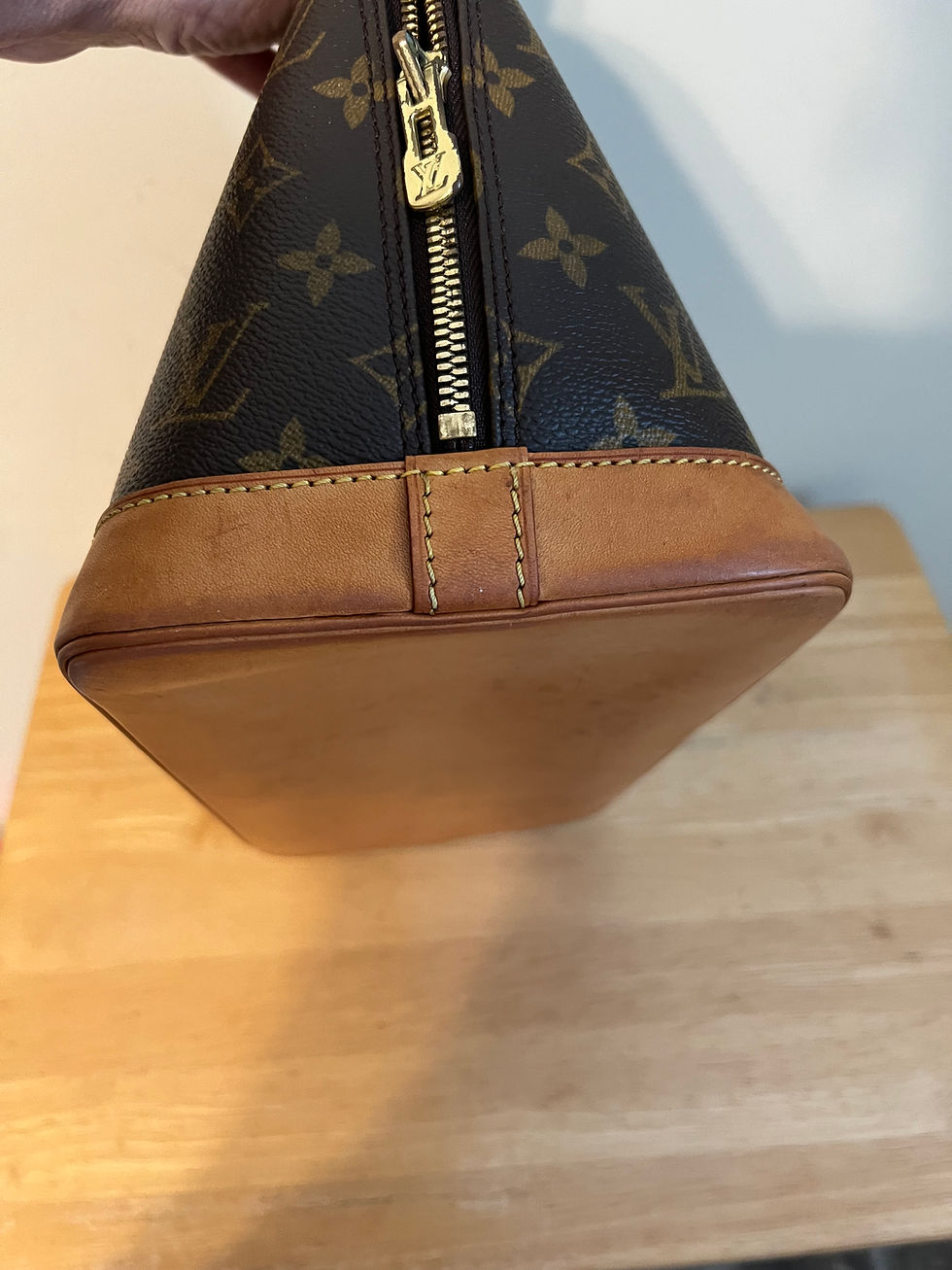 Thumbnail: Louis Vuitton Alma-PM1