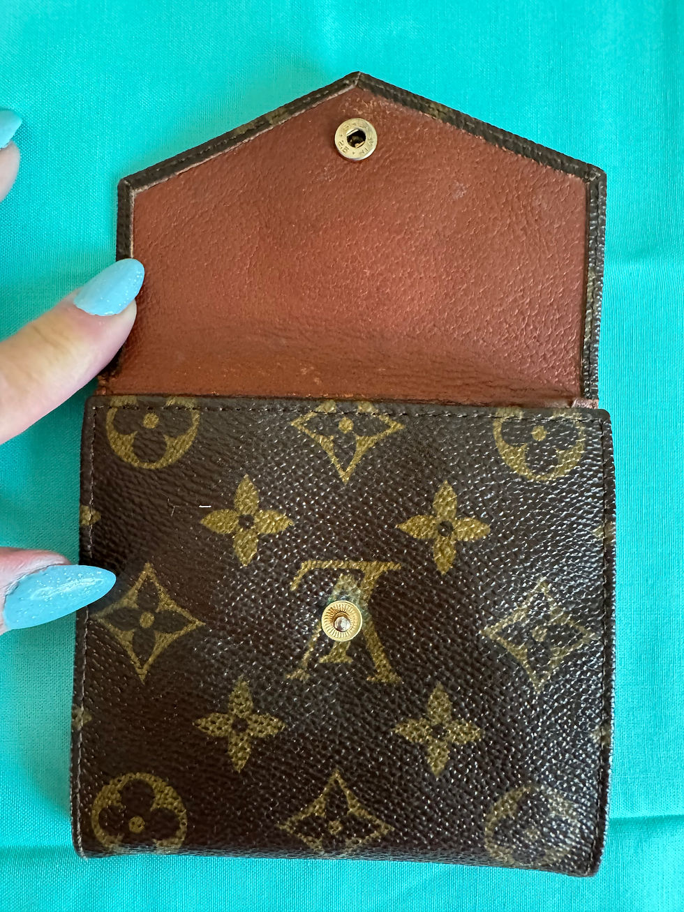 Thumbnail: Louis Vuitton Double Snap Compact Wallet #1