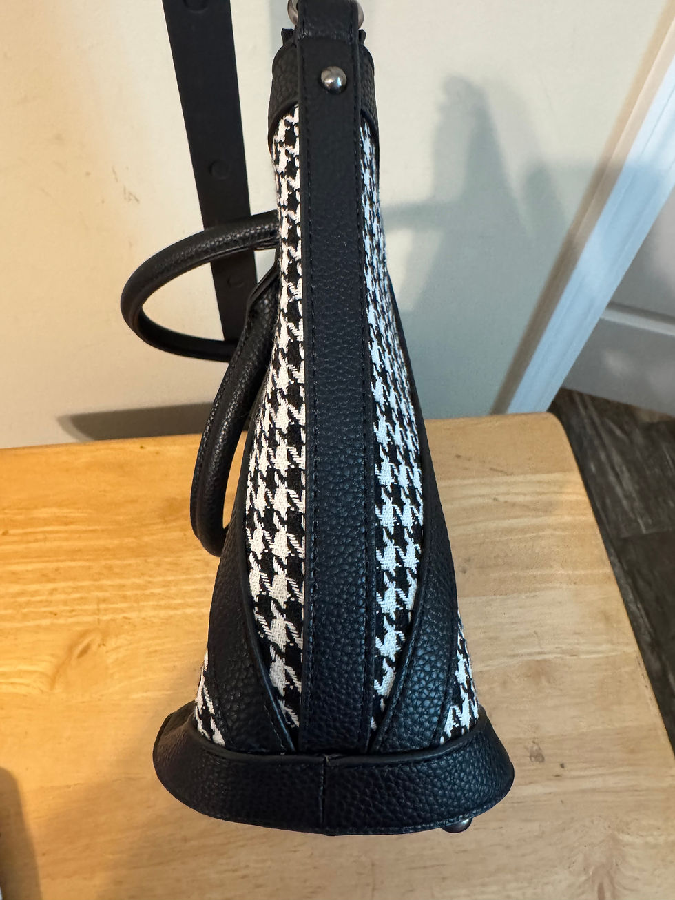 Thumbnail: Issac Mizrahi Houndstooth Tote w/Pouch