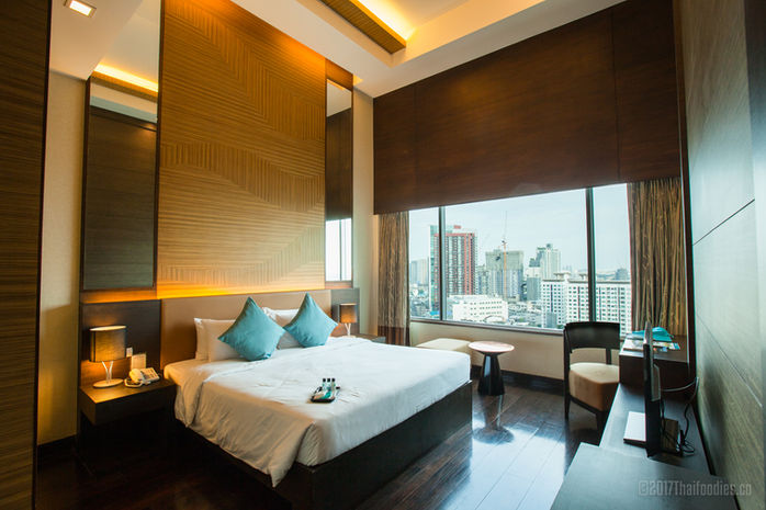 Jasmine Resort Hotel Bangkok - Huge Pool Room - Amazing Facilities - 2017 Review