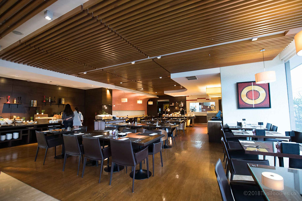 Momo Cafe Sathorn Review