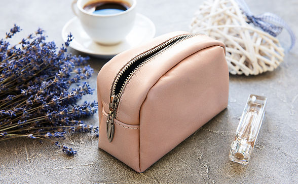 Copia de cosmetiquera pagina_edited_edited.jpg