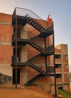 Escaleras de emergencia