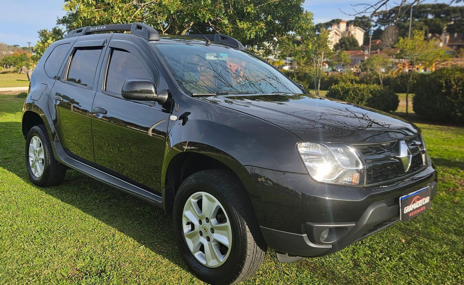 DUSTER 2019 PRETA