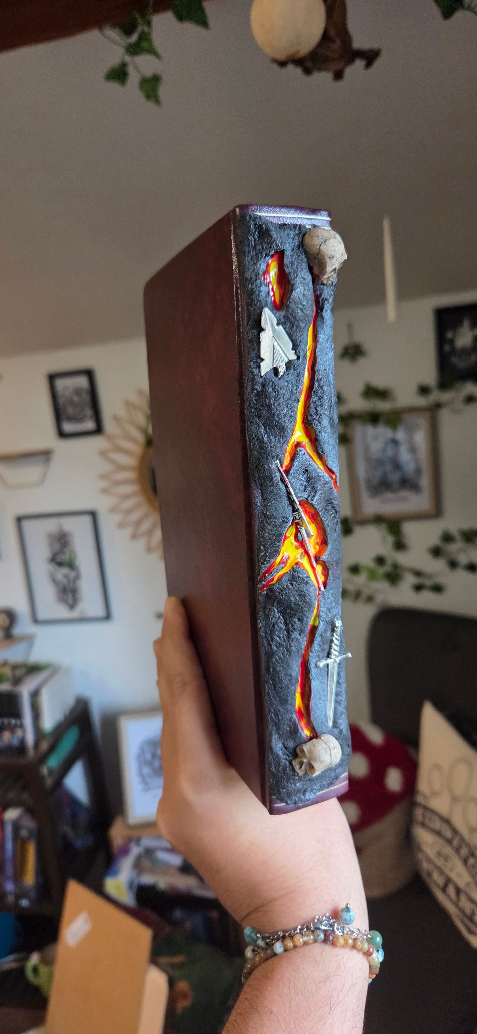 Artefact des enfer - Grand livre orné