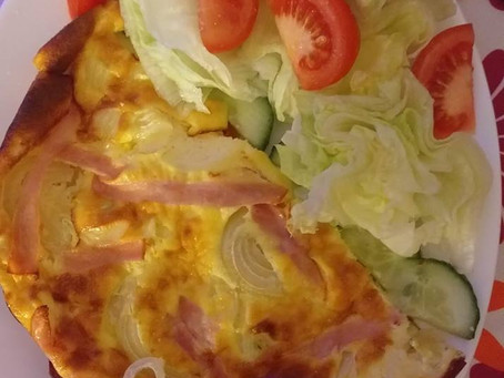Low carb cibulový koláč