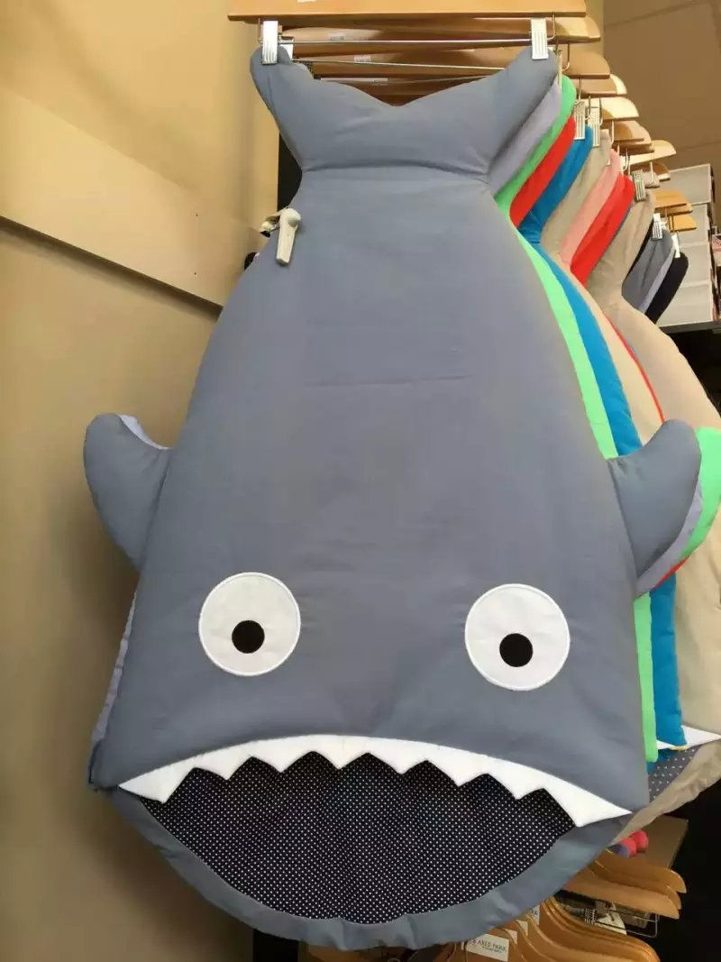 Thumbnail: 鲨鱼睡袋